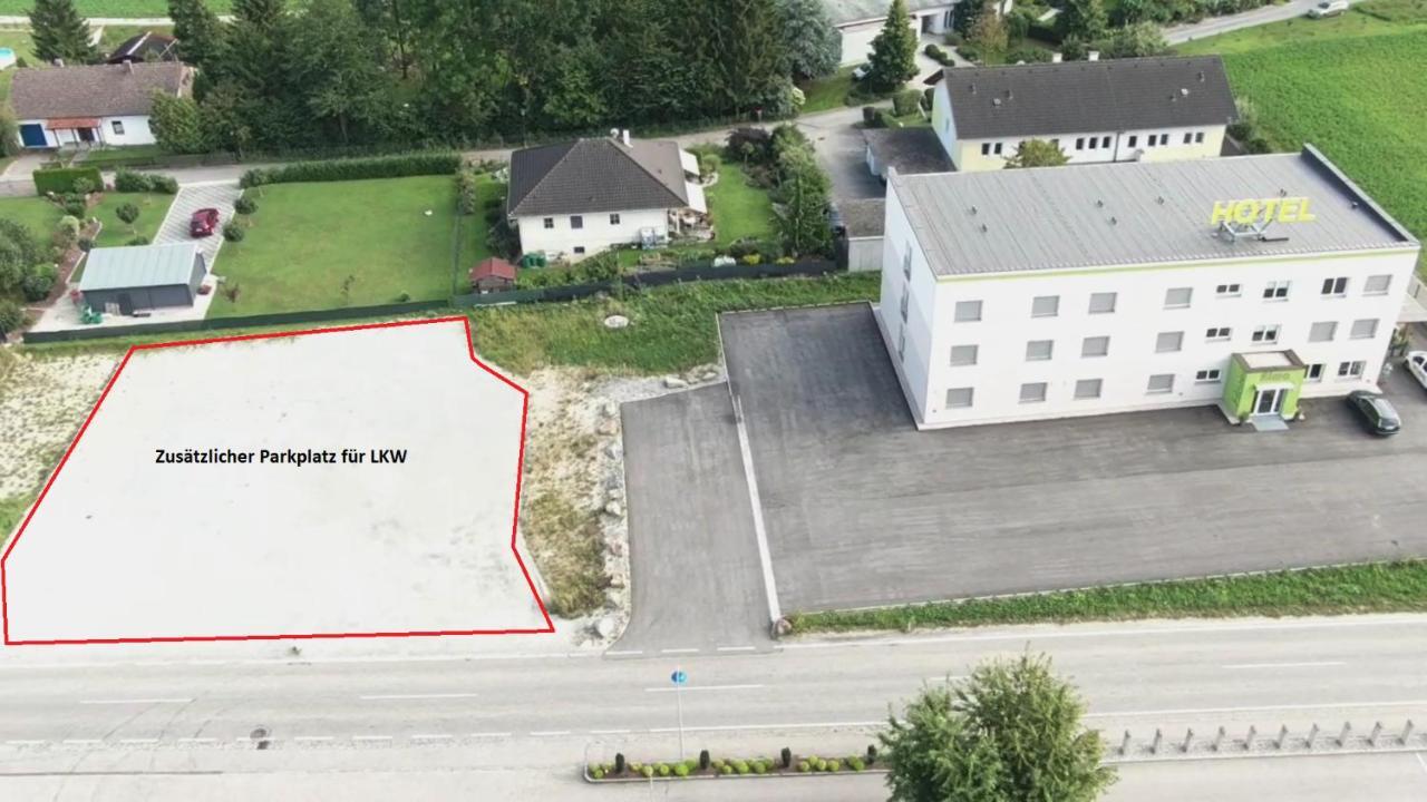 Hotel Rimo Ort im Innkreis Zewnętrze zdjęcie